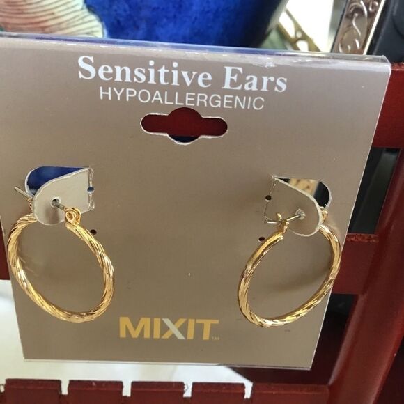 Jewelry - $8 ea or 3/$25 NWT Goldtone Twisted Hoops